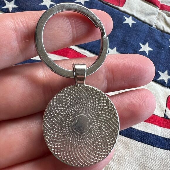 Reseller Bundle! Over 2.6 lbs TRUMP 2020 Collectible Keychains! Give as gifts! - Picture 4 of 9